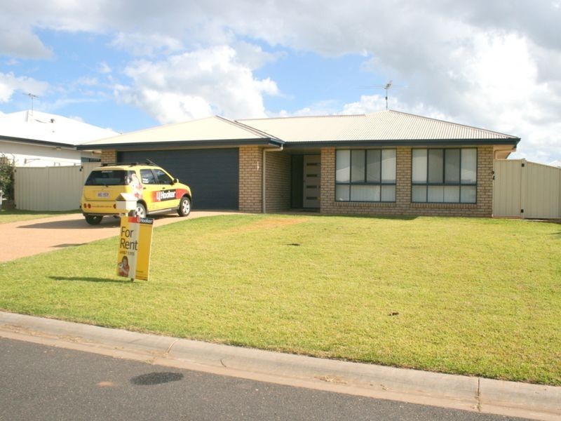 16 Saville Street, Emerald QLD 4720