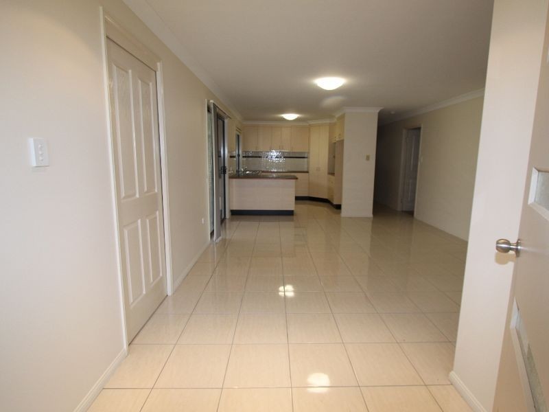 16 Saville Street, Emerald QLD 4720