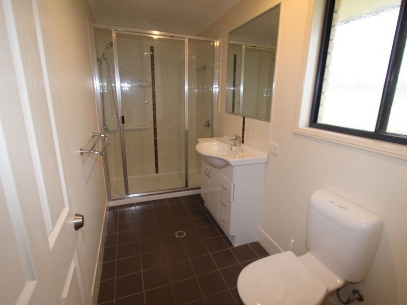 16 Saville Street, Emerald QLD 4720