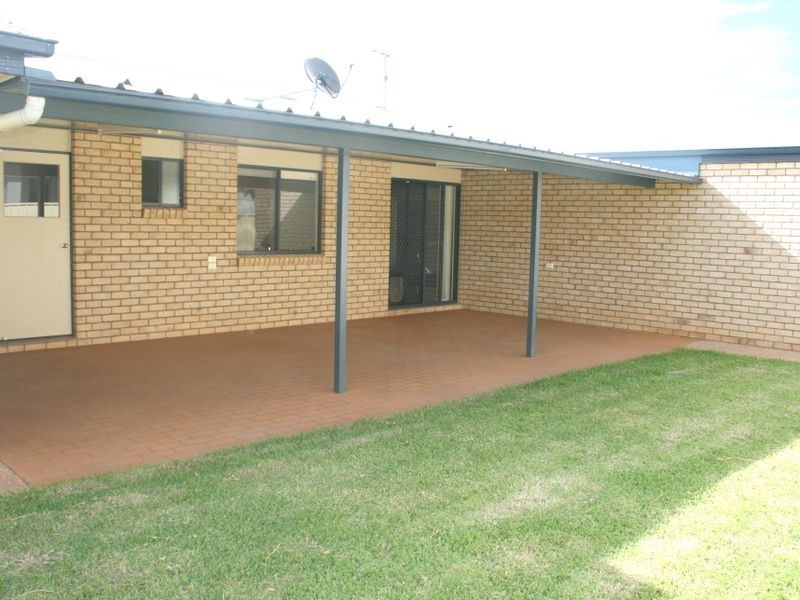 16 Saville Street, Emerald QLD 4720
