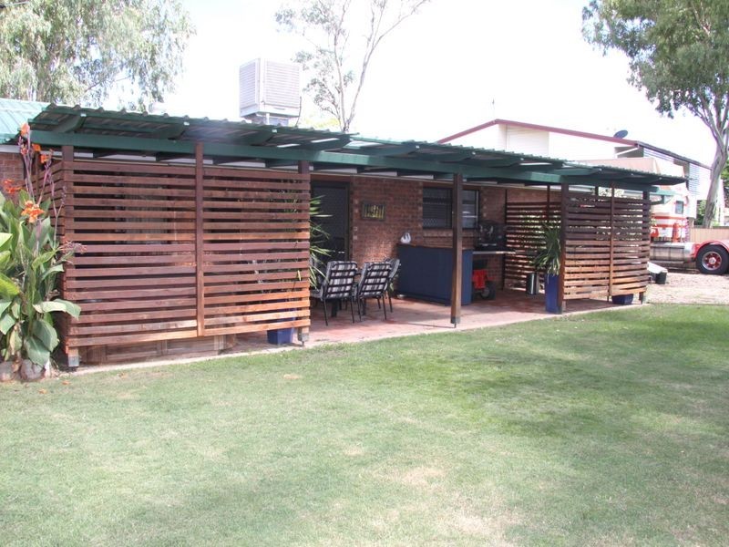 4 Andrew Place, Emerald QLD 4720