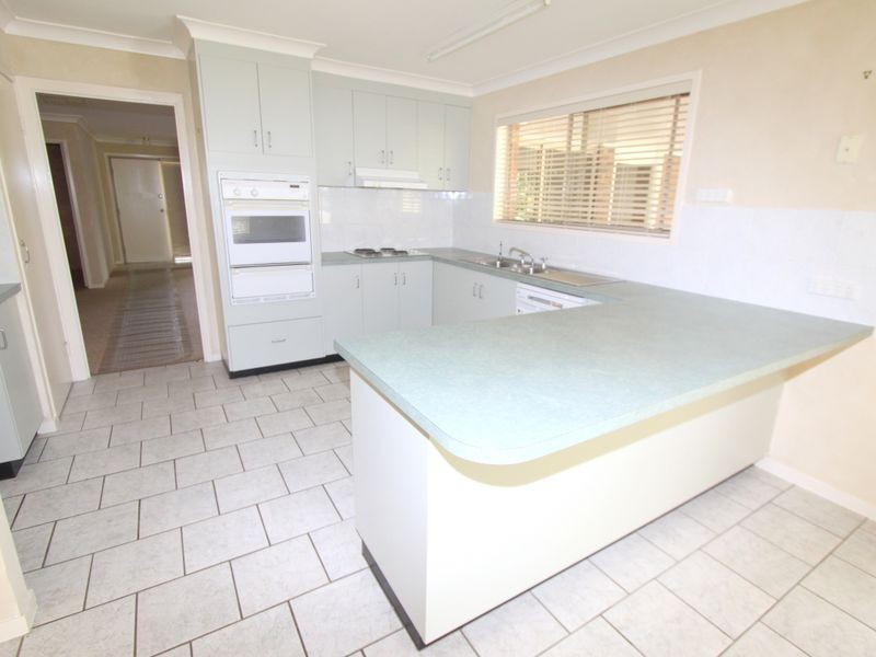 39 Bridgeman Street, Emerald QLD 4720