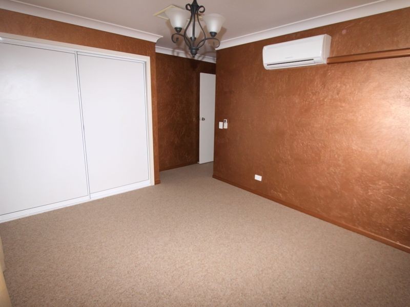 39 Bridgeman Street, Emerald QLD 4720