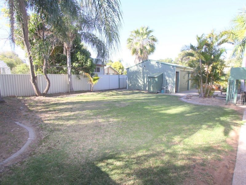 4 Tineele Place, Emerald QLD 4720