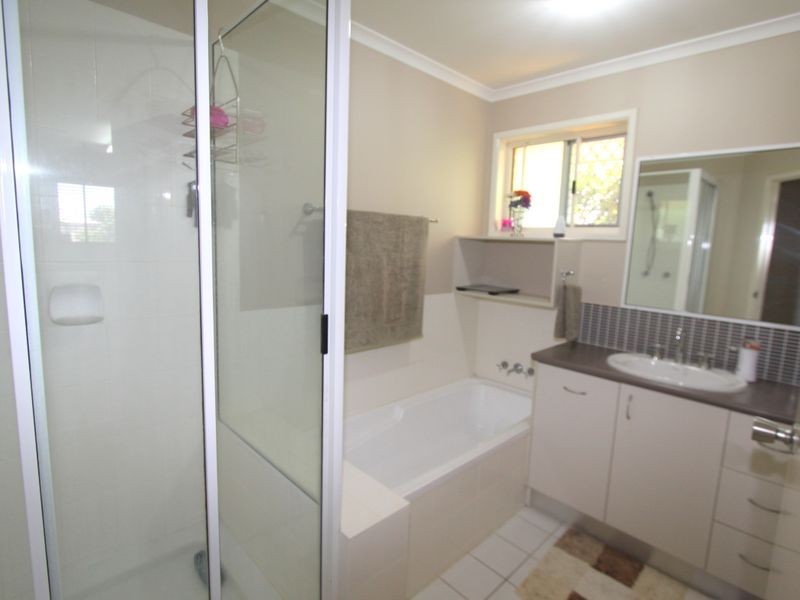 66 Braeside Road, Emerald QLD 4720