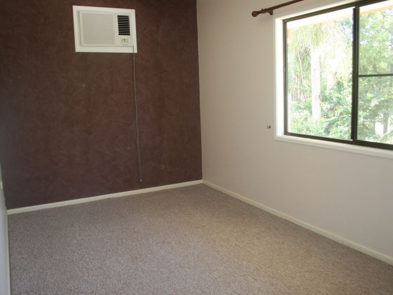 15 Ward Place, Emerald QLD 4720