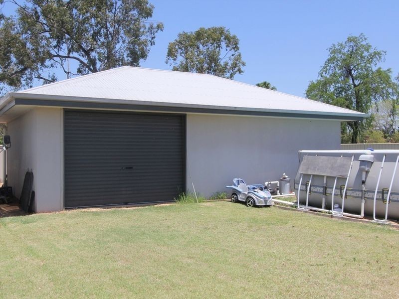 7 Carrington Place, Emerald QLD 4720