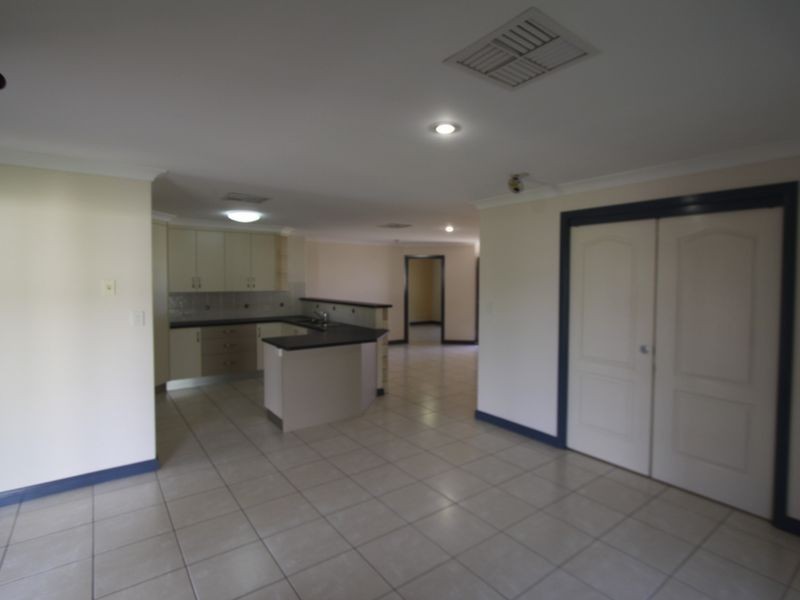 12 Saville Street, Emerald QLD 4720