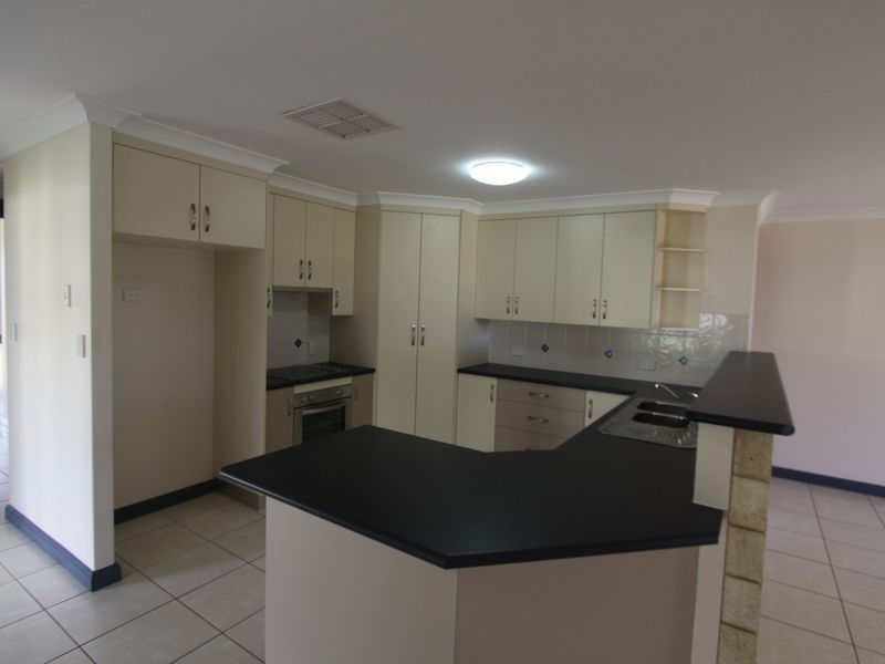 12 Saville Street, Emerald QLD 4720