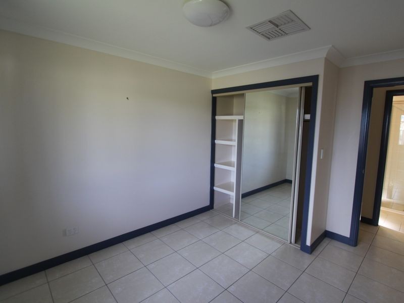 12 Saville Street, Emerald QLD 4720