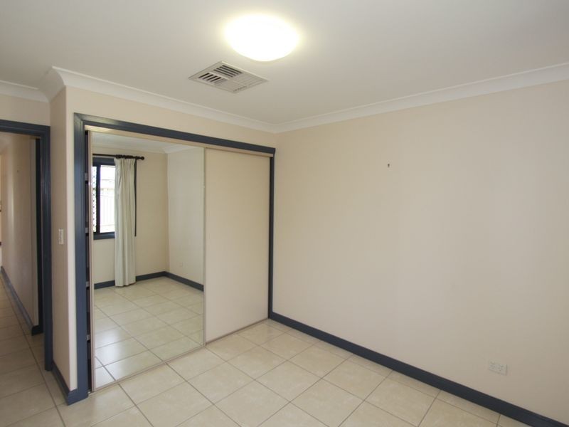 12 Saville Street, Emerald QLD 4720