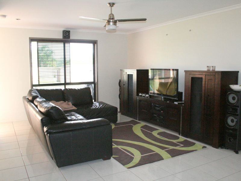 27 Berthun Street, Emerald QLD 4720