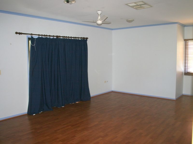 27 Bonython Drive, Emerald QLD 4720