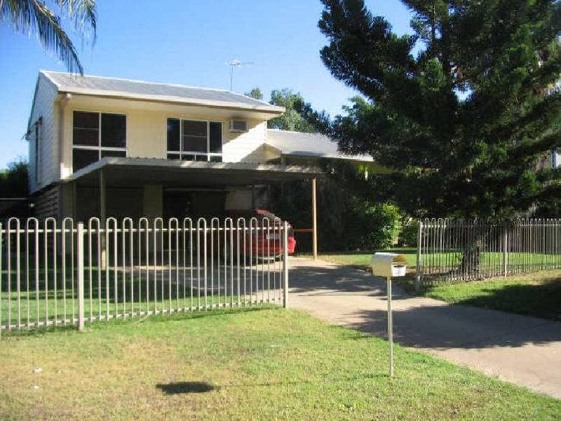 48 Park Avenue, Emerald QLD 4720