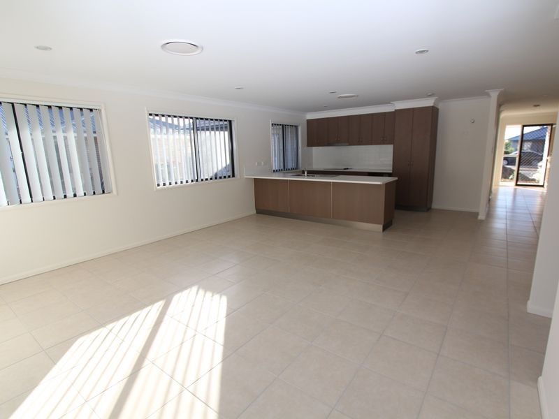11 Mitchell Street, Emerald QLD 4720