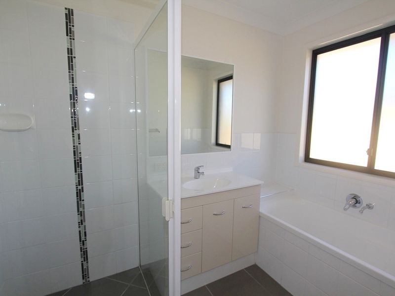 3 Mitchell Street, Emerald QLD 4720
