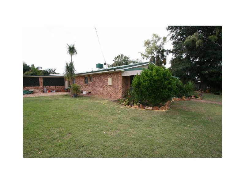 1 Morse Street, Emerald QLD 4720