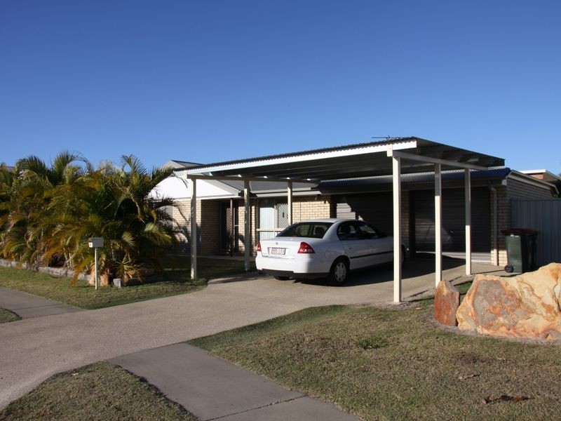 17 Mayfair Drive, Emerald QLD 4720
