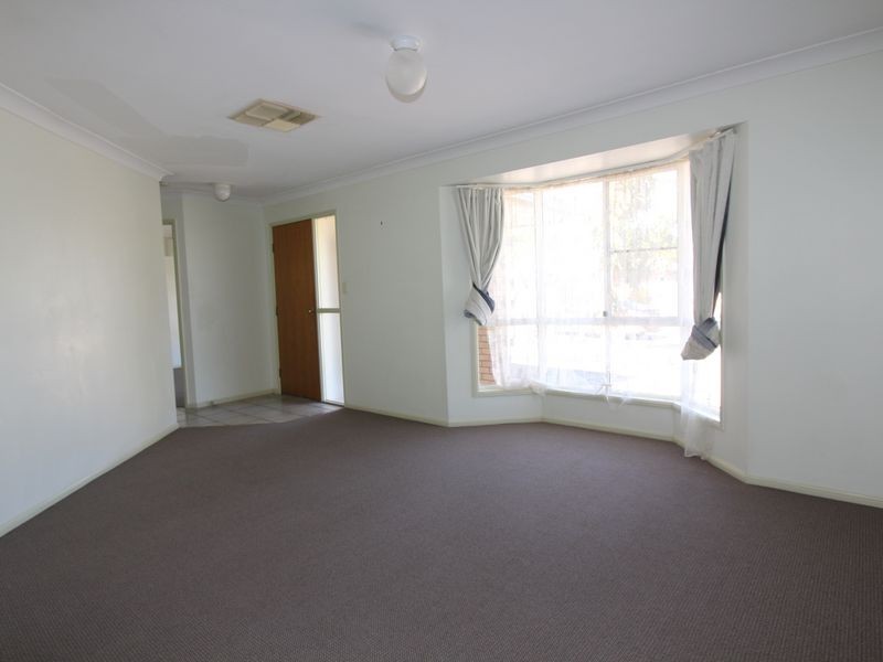 15 Baldwin Street, Emerald QLD 4720