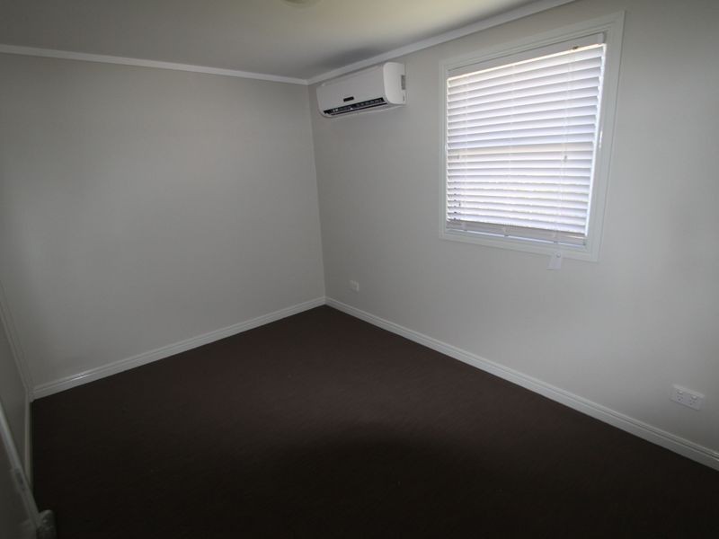 13 White Street, Emerald QLD 4720