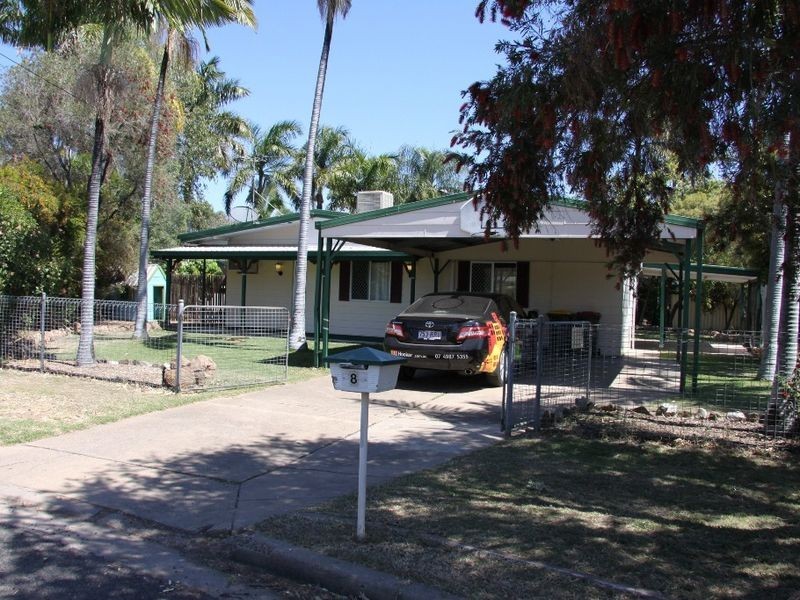 8 Saffola Place, Emerald QLD 4720