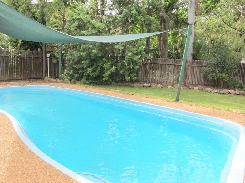 8 Saffola Place, Emerald QLD 4720