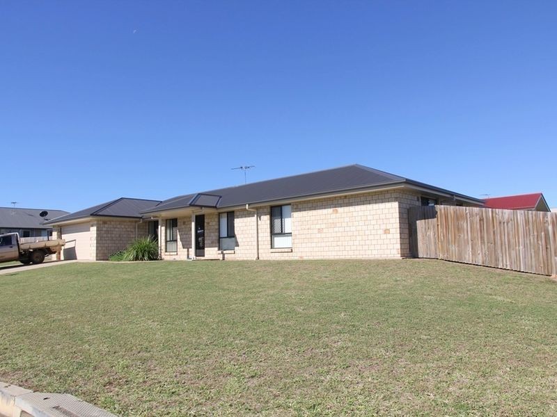 58 Lakeside Drive, Emerald QLD 4720