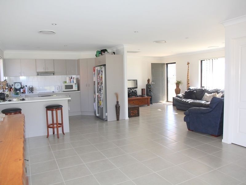 58 Lakeside Drive, Emerald QLD 4720