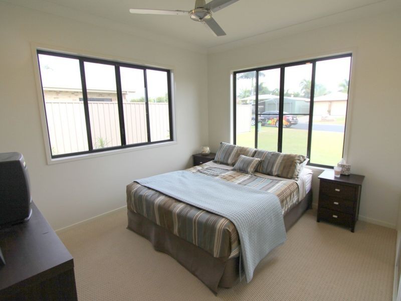 8 Baldwin Street, Emerald QLD 4720