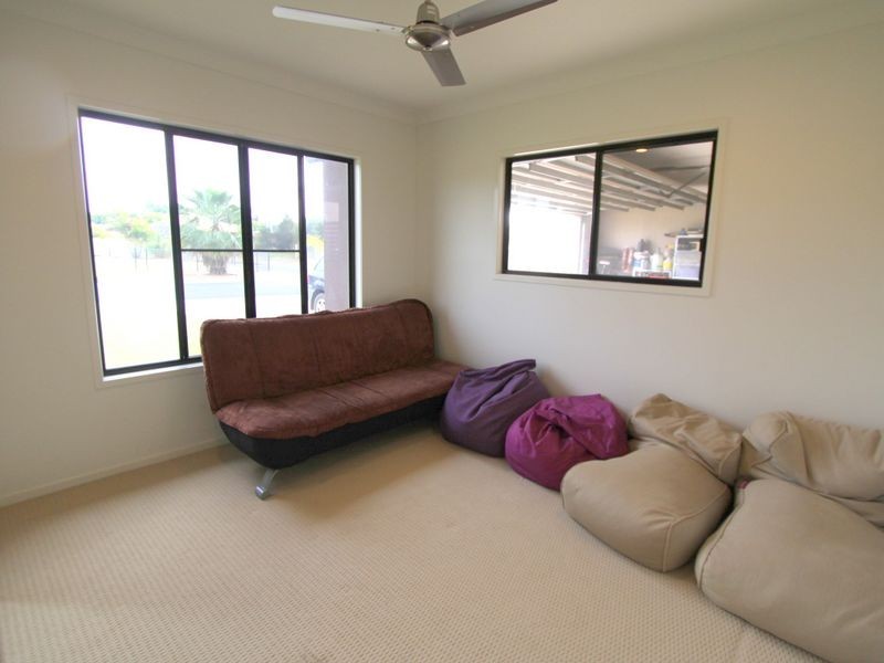 8 Baldwin Street, Emerald QLD 4720