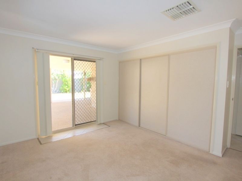11 Tineele Place, Emerald QLD 4720