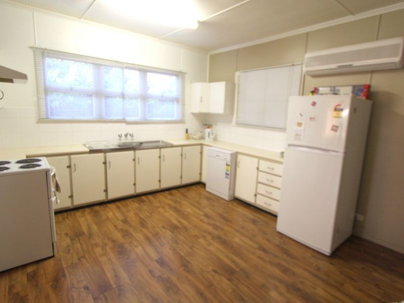 103 Ruby Street, Emerald QLD 4720