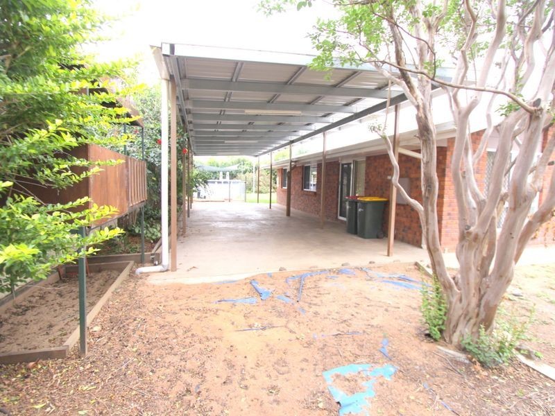 32 White Street, Emerald QLD 4720
