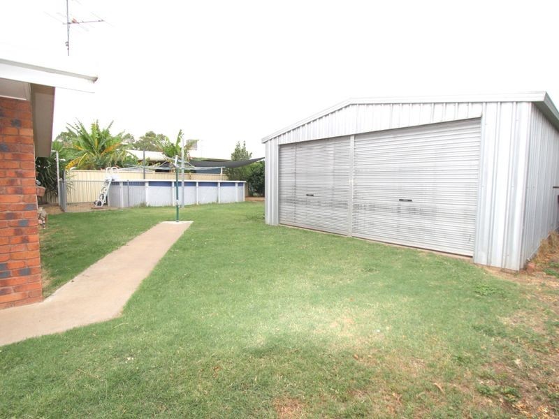 32 White Street, Emerald QLD 4720