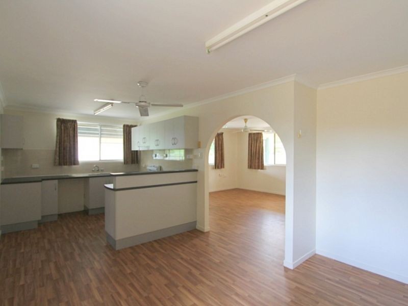 54 Baker Street, Emerald QLD 4720