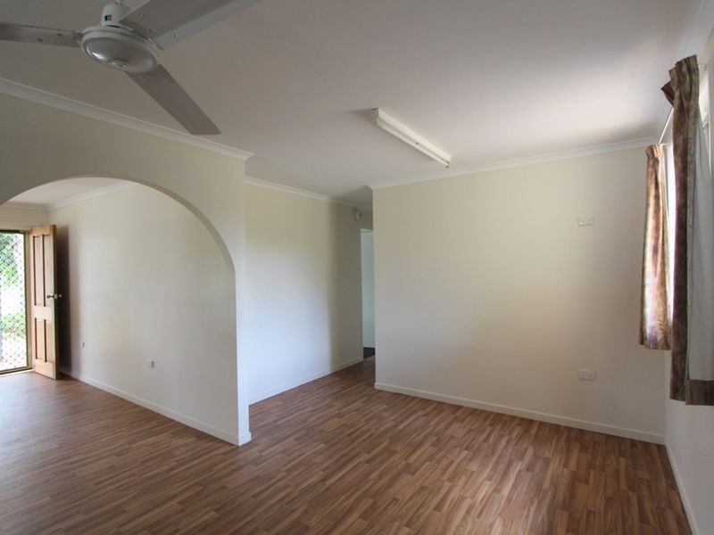 54 Baker Street, Emerald QLD 4720