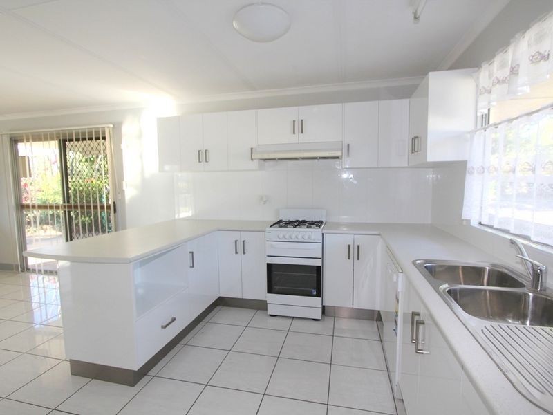 19 Sapphire Avenue, Emerald QLD 4720