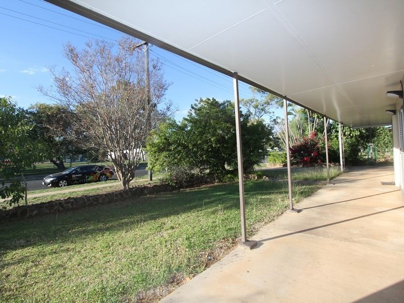 19 Sapphire Avenue, Emerald QLD 4720