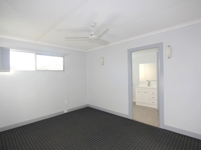 19 Sapphire Avenue, Emerald QLD 4720