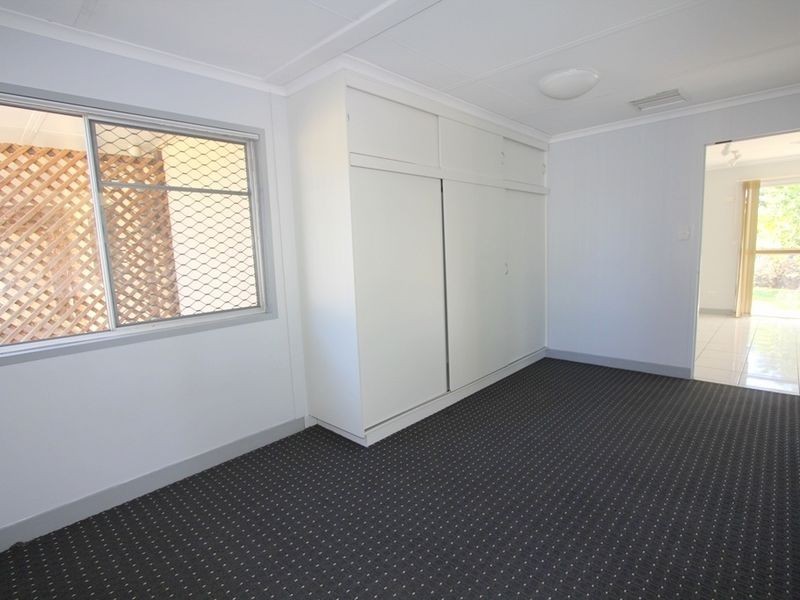 19 Sapphire Avenue, Emerald QLD 4720