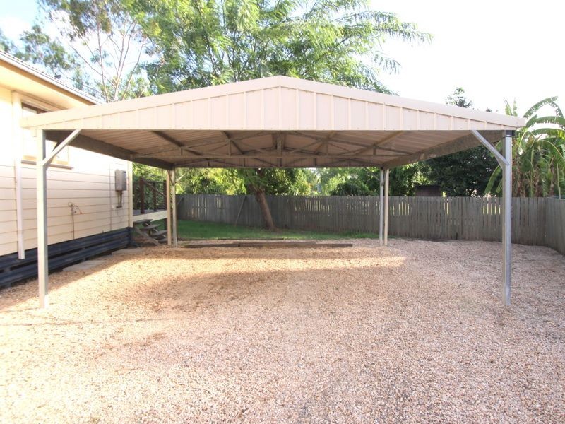 6 Edwards Place, Emerald QLD 4720