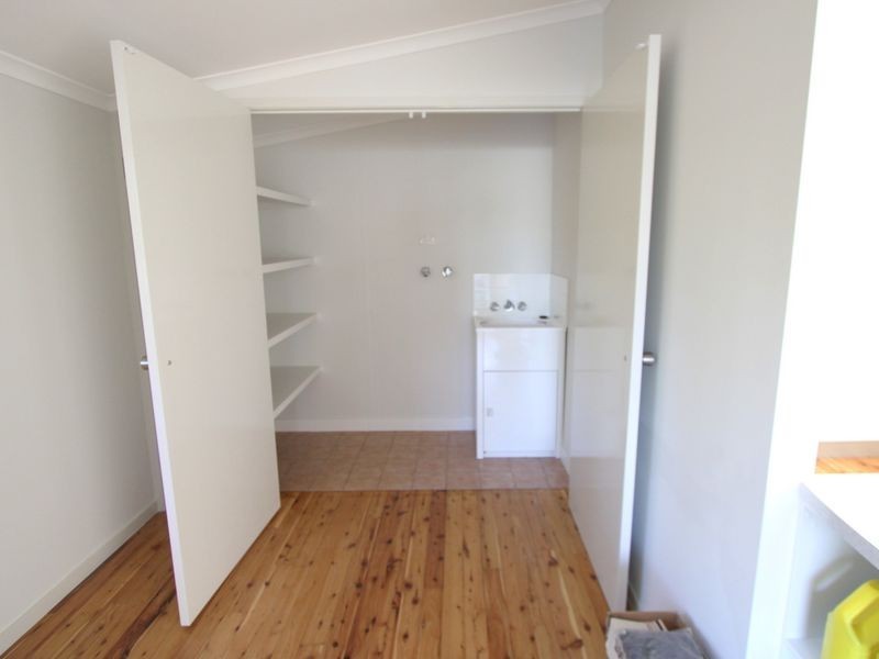 6 Edwards Place, Emerald QLD 4720