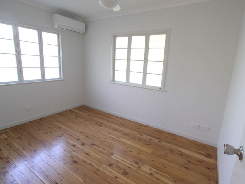 6 Edwards Place, Emerald QLD 4720