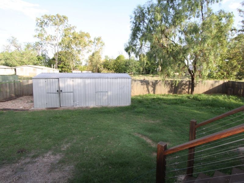 6 Edwards Place, Emerald QLD 4720