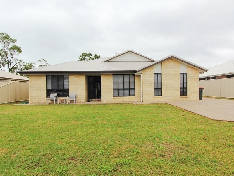 48 Wright Street, Emerald QLD 4720