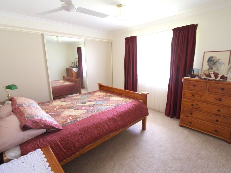 48 Crinum Crescent, Emerald QLD 4720