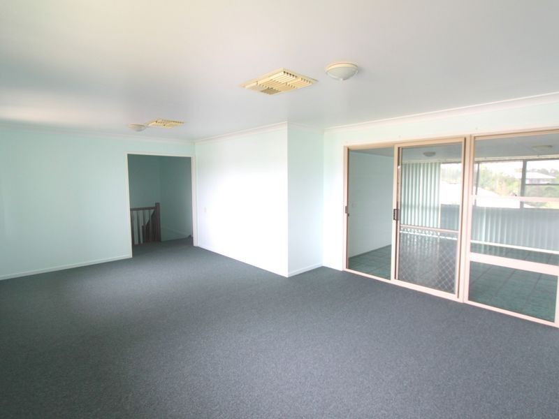 22 Jacqueline Drive, Emerald QLD 4720