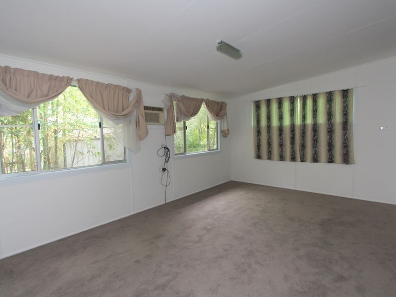 4 Zircon Ave, Emerald QLD 4720