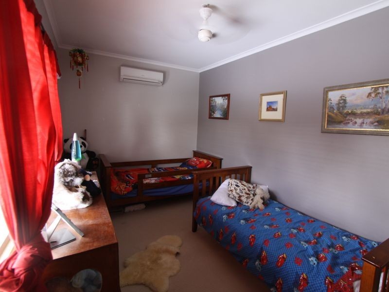 25 Bonython Drive, Emerald QLD 4720