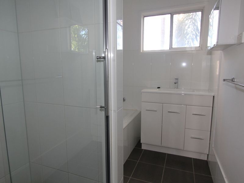 12 Mellish Crescent, Emerald QLD 4720